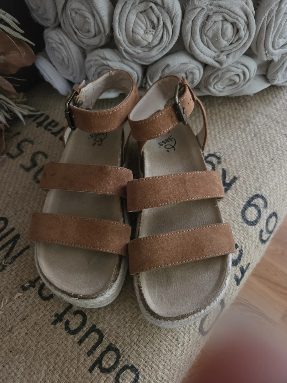 art class suede ankle